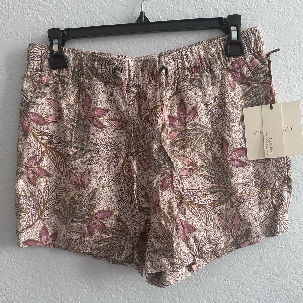 100% Linen shorts 
Cynthia Rowley